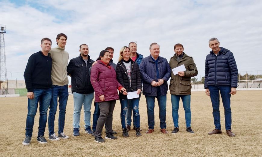 El Senador Michlig entregó aportes en San Cristóbal y recorrió instituciones