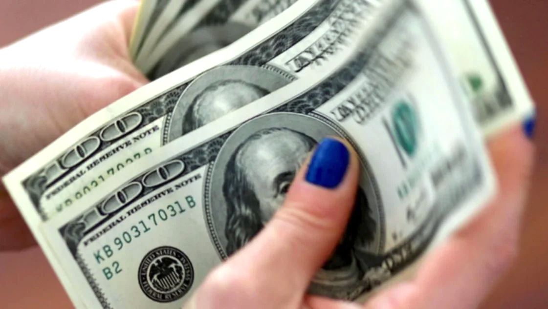 Tras los anuncios del Gobierno, fuerte caída del dólar blue: a cuánto cerró en Necochea