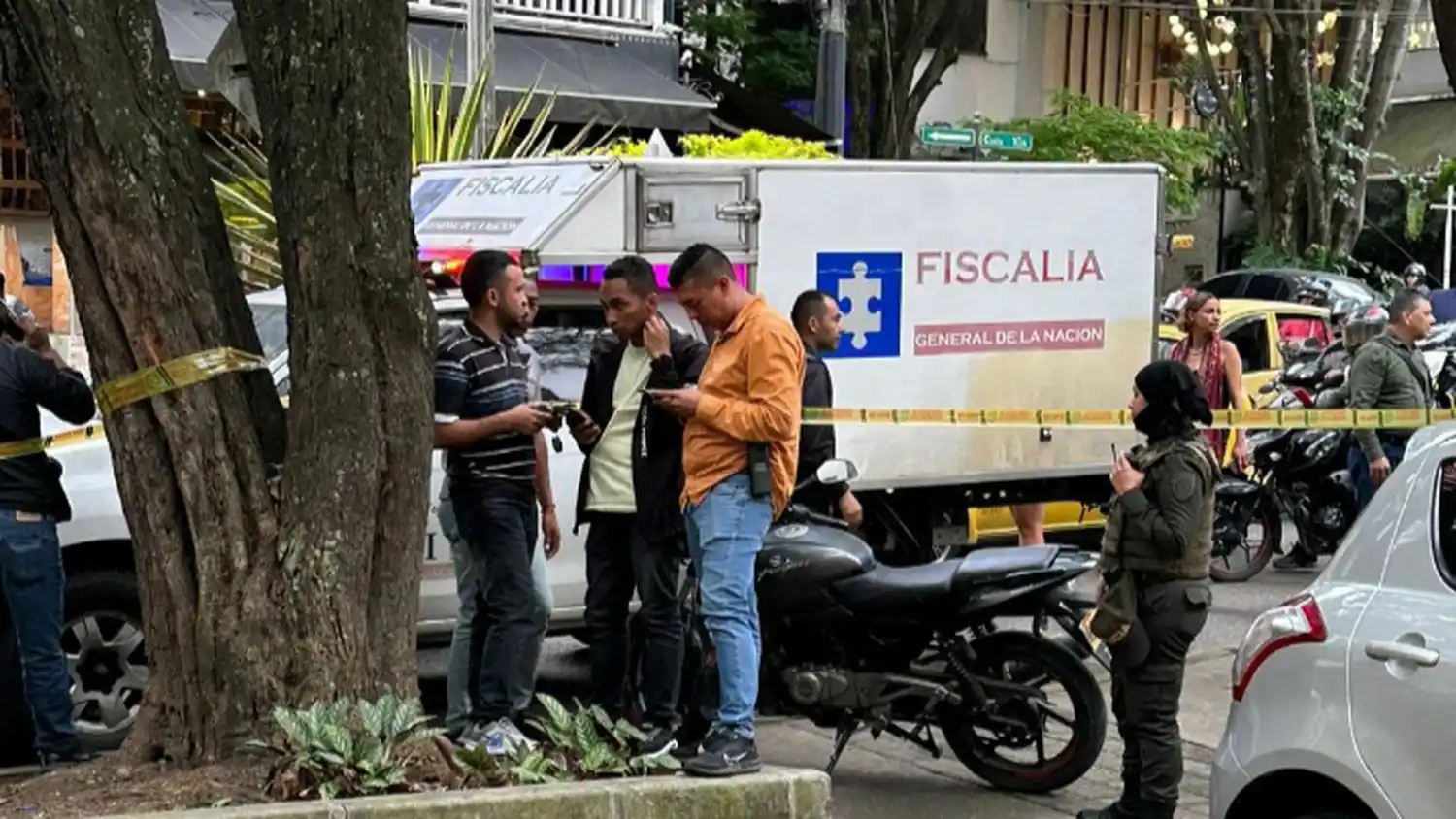 ¡Terrible! Hombre fue baleado frente a su pequeño hijo