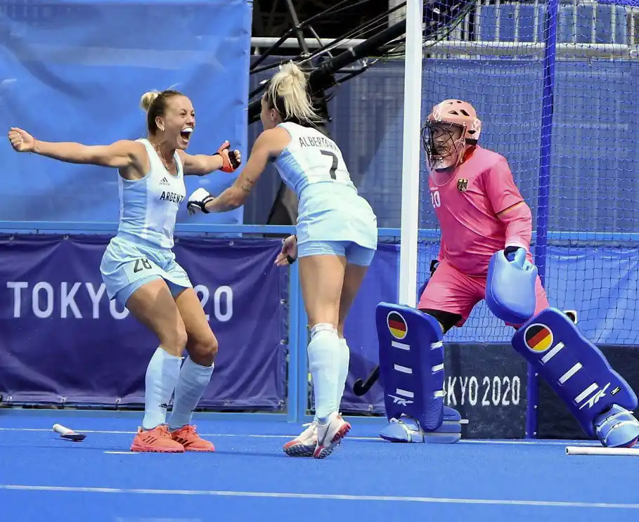 El festejo de las argentinas.