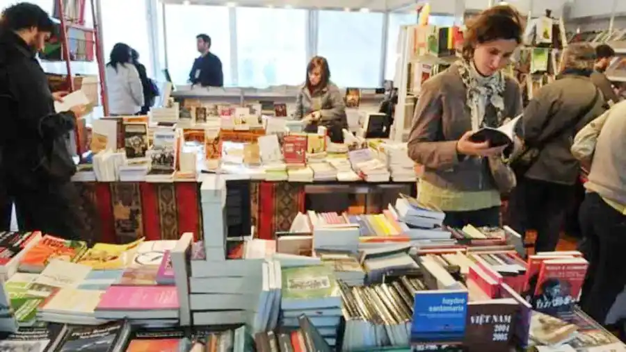 Convocan a escritores, editoriales y gestores culturales para participar de la 39° Feria del Libro