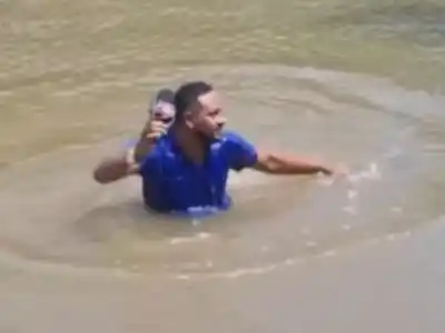 Periodista que investigaba desaparición de una niña hizo un macabro hallazgo: se encontró con el cadáver