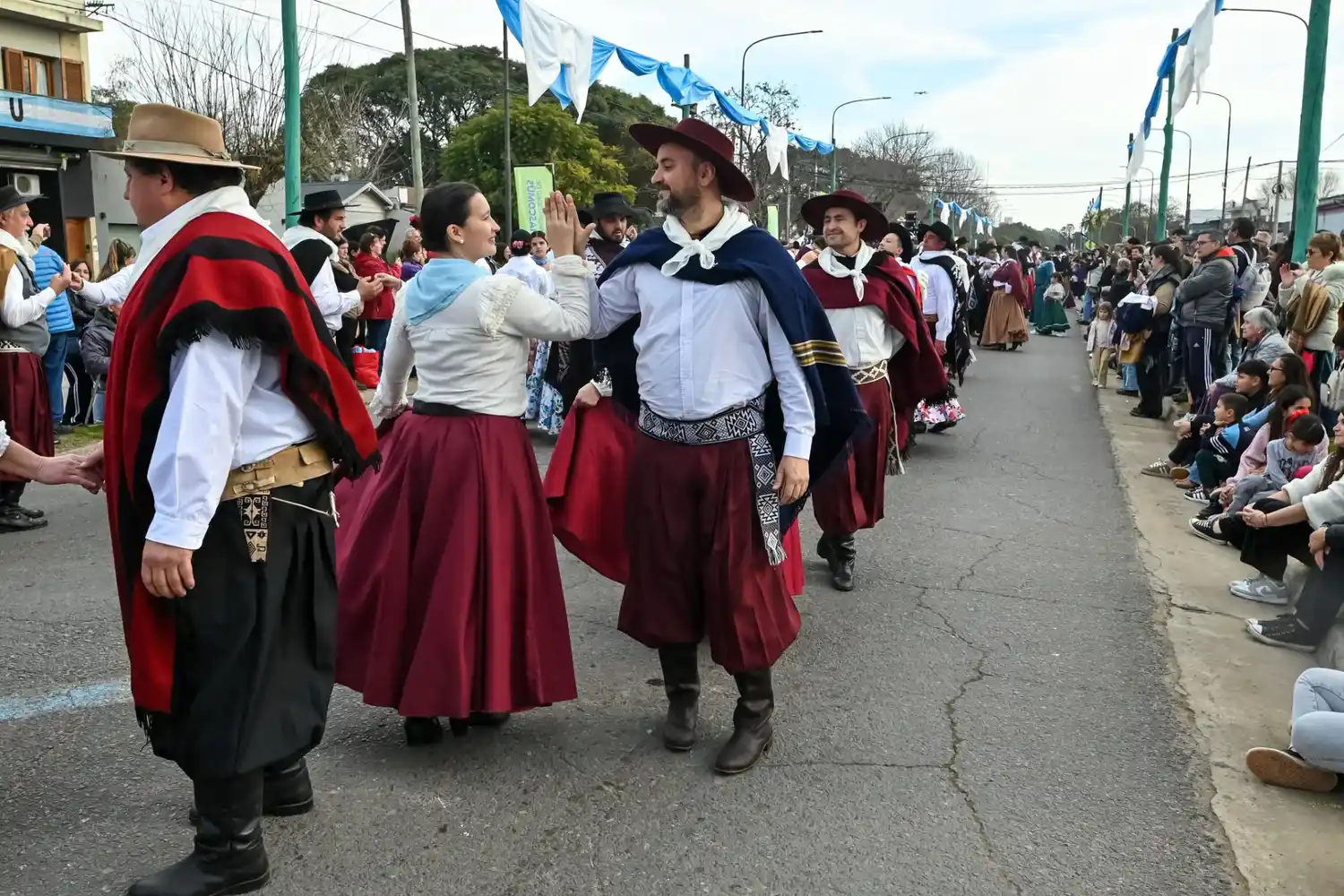 Chascomús celebró el 210° aniversario de la Independencia con un masivo acto central en la Avenida Alfonsín