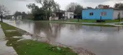 La lluvia trajo graves inconvenientes en la ciudad