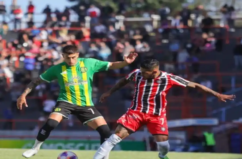 Video: hinchada visitante y un herido de bala de goma en el partido de Aldosivi y Chacarita