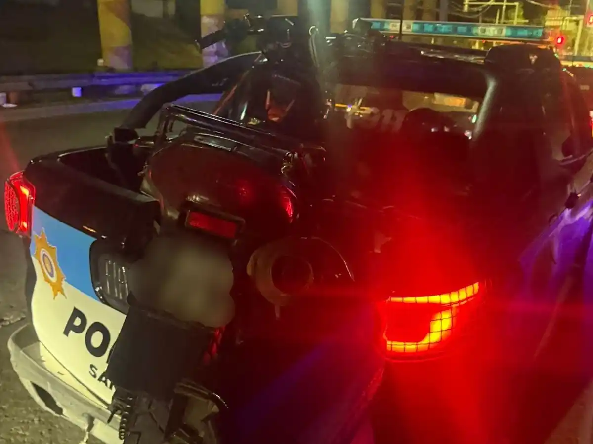 Patrullero policial.