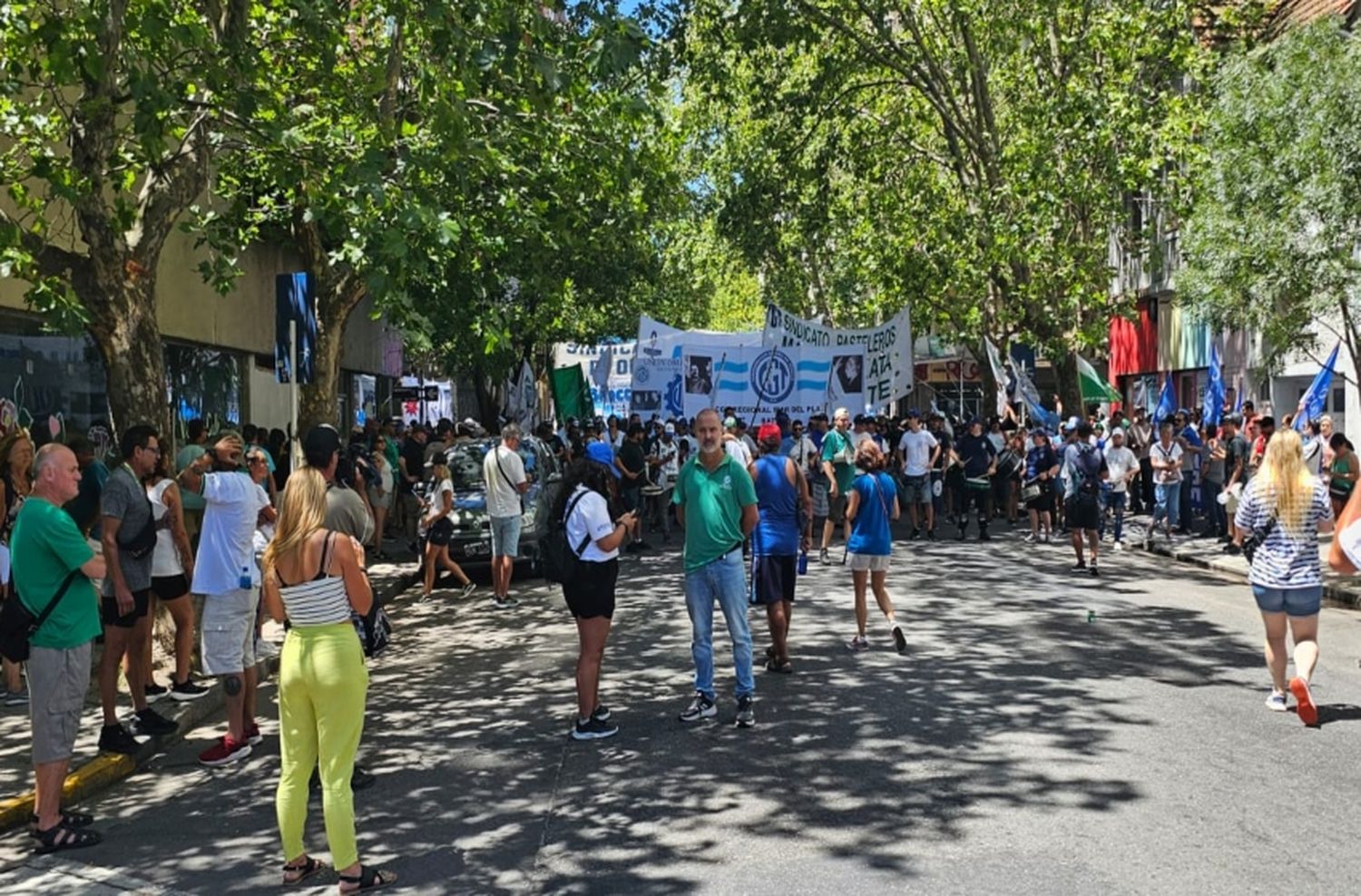 Así se vivieron los primeros momentos de la marcha en Mar del Plata