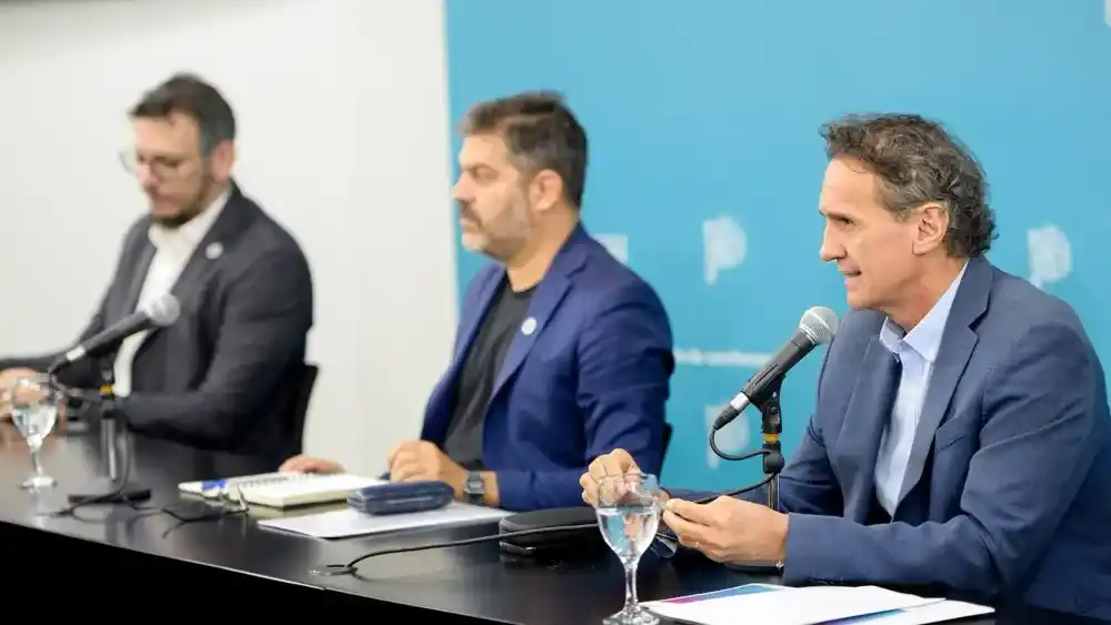 Katopodis deslizó que el gobierno Nacional podr{ia buscar incrementar peajes y puntos de cobro.