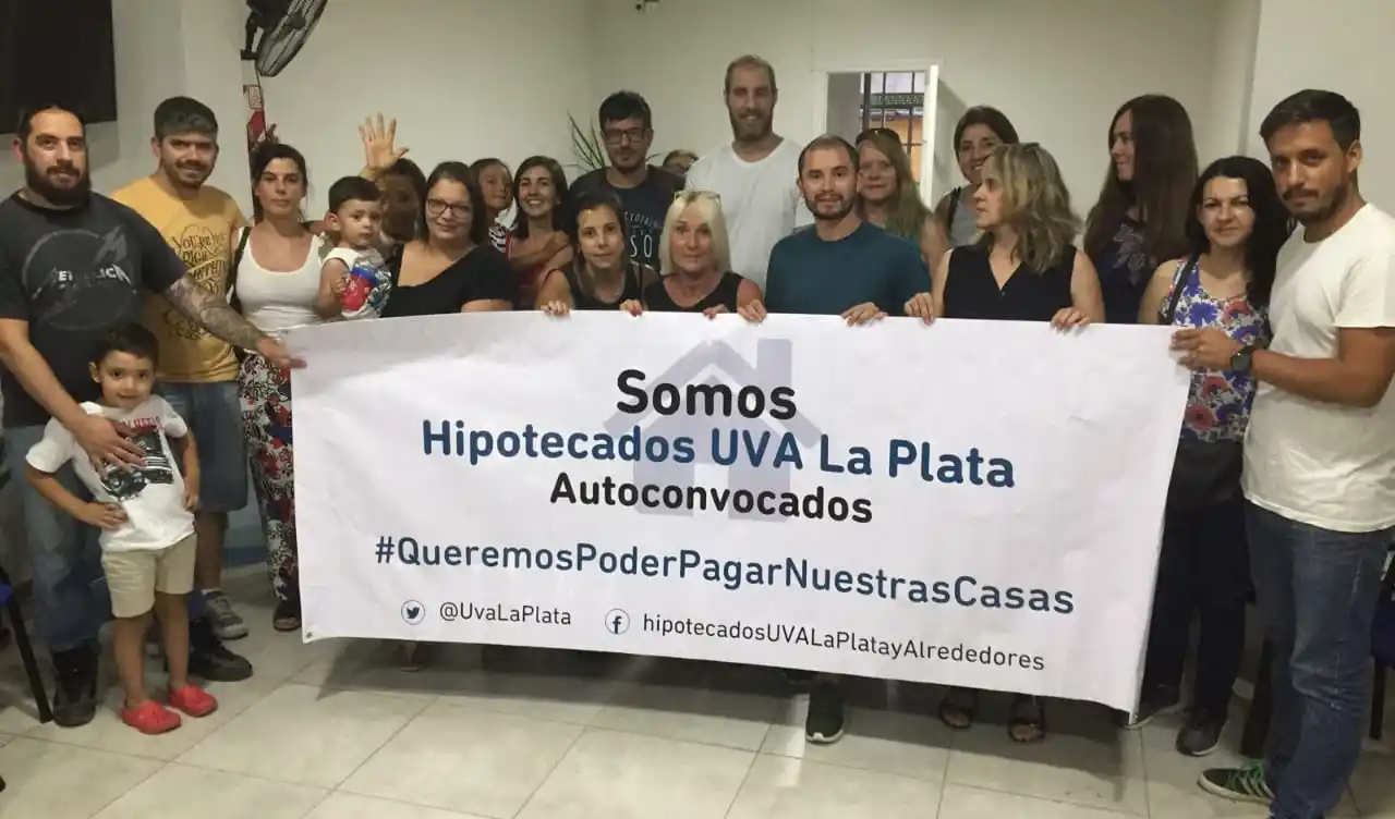 Proyecto de Cobos para beneficiar a tomadores de créditos UVA: Quiere disminuirle la carga de Ganancias