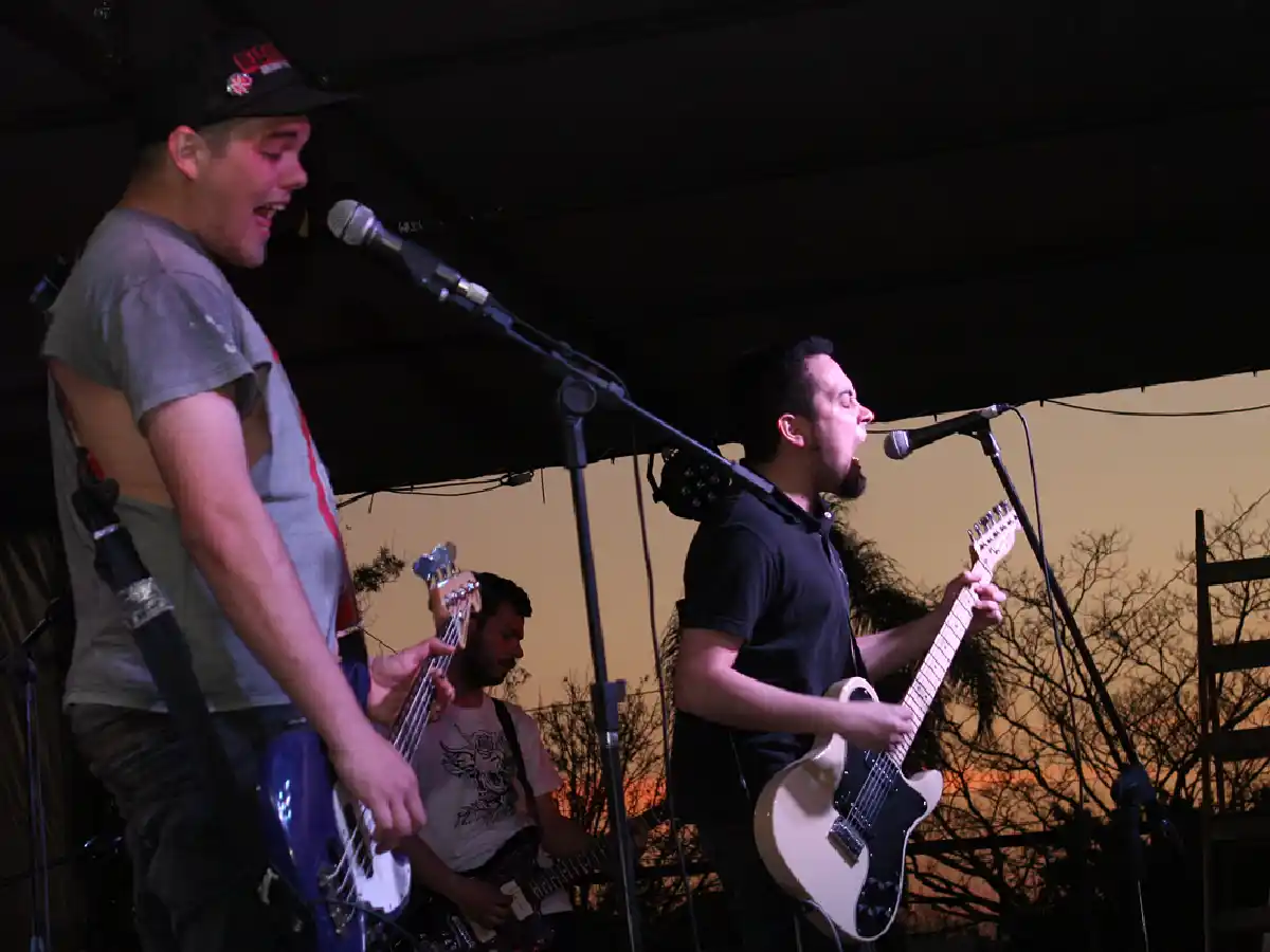Segundo concierto de rock en las plazas de Arroyito