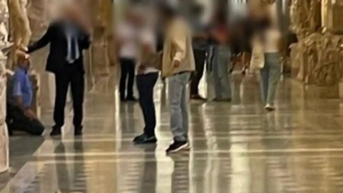 Un turista pidió ver al Papa, le dijeron que no y tiró al piso dos bustos de mármol