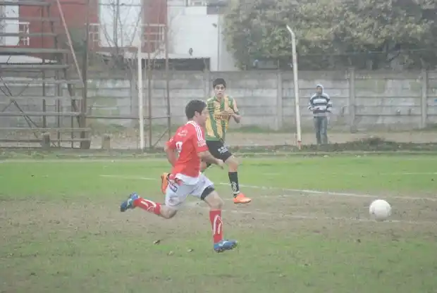 Central Larroque ganó en el tiro del final