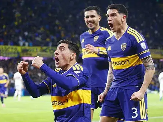 Merentiel y su eufórico festejo en La Bombonera.