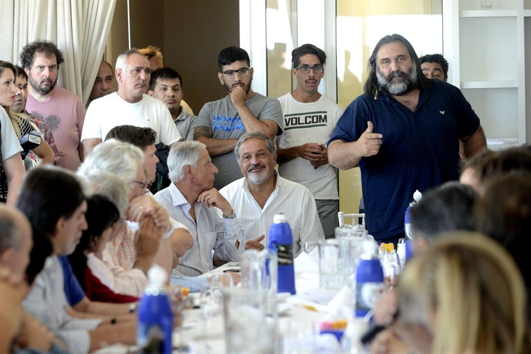 Paritaria docente: Vidal convocó a los maestros a una reunión para el miércoles