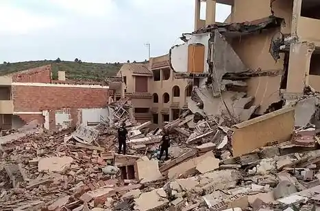 TRAGEDIA EN ESPAÑA: varias personas atrapadas tras derrumbe de edificio