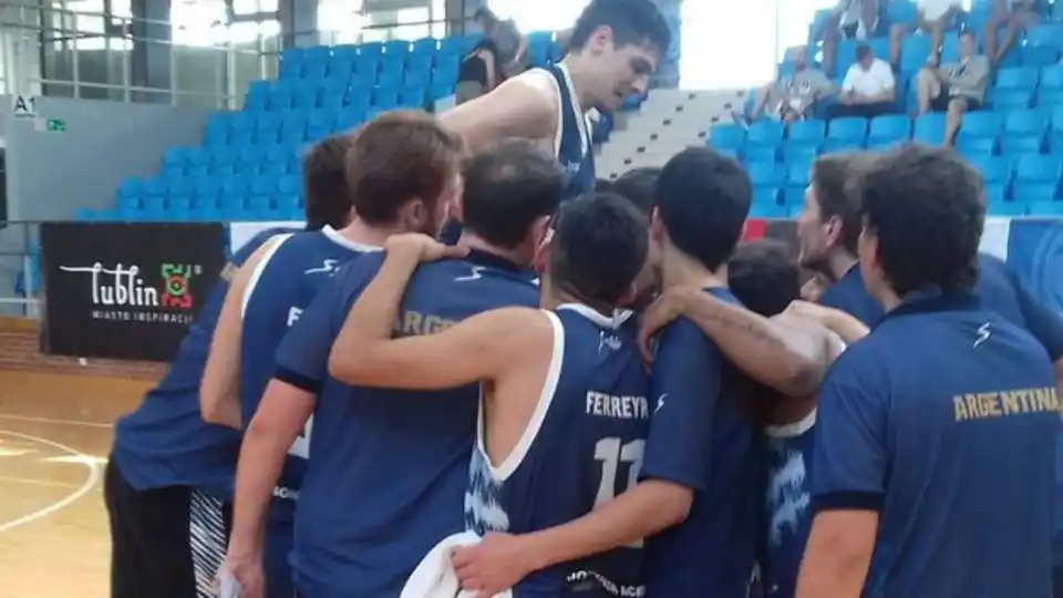 El seleccionado argentino de básquet para sordos debutó con un triunfo