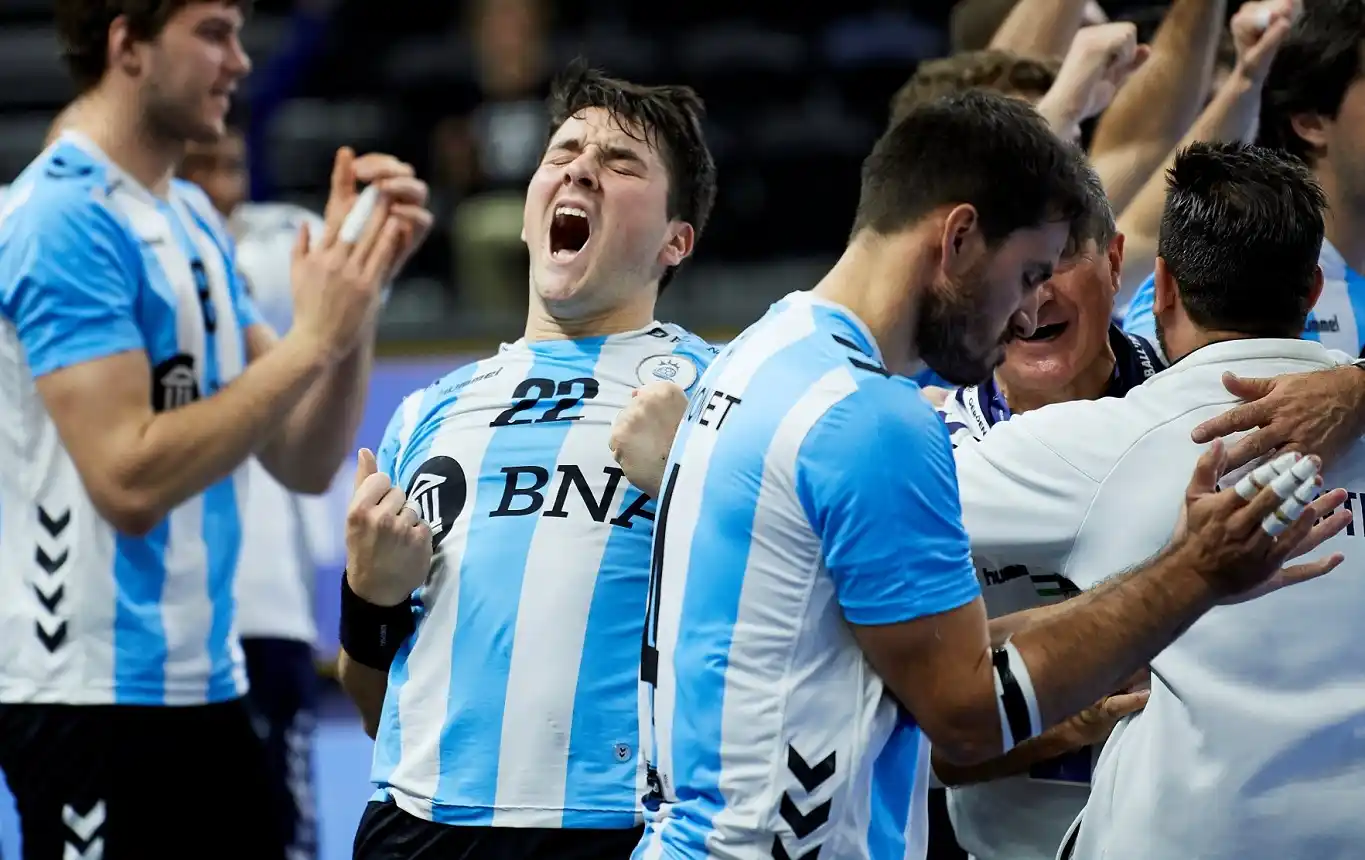 Los Gladiadores vencieron a Brasil y ganaron invictos el Premundial