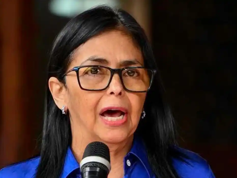 Delcy Rodríguez: “Si algún día voy a Washington lo haré de pie, no arrastrada”
