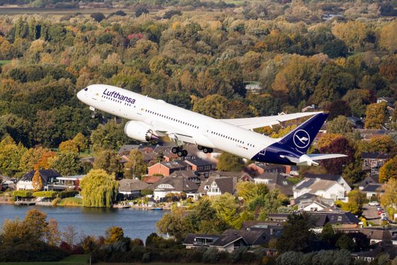Lufthansa programa las operaciones de los Boeing 787 para la temporada de verano