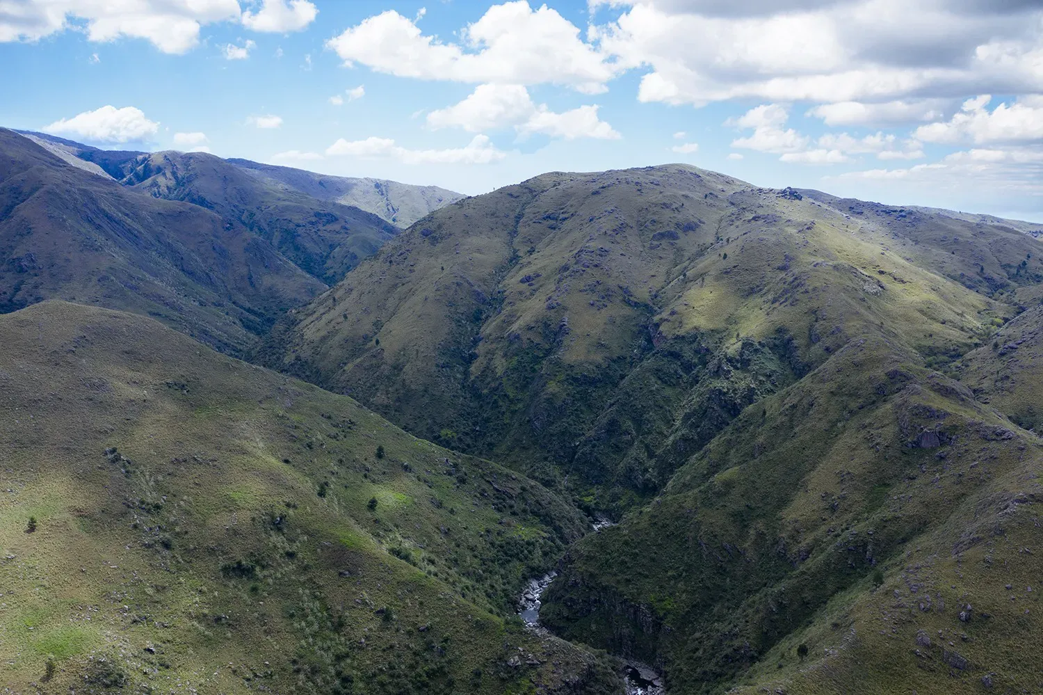 La medida no alcanza a residentes de las zonas cercanas de los cerros