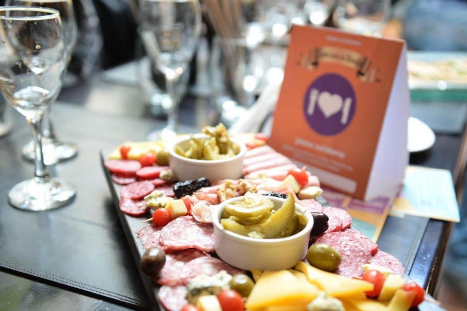 Comienza este viernes el Mercado Gastronómico: ¿cuáles son los platos que se servirán?