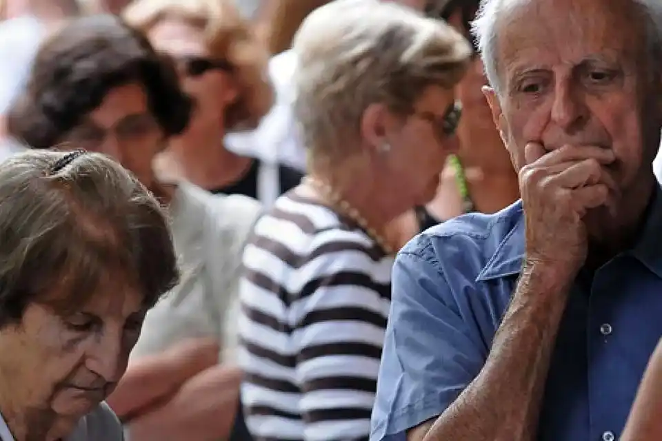 Jubilados provinciales reclaman  definiciones sobre el pago del 12,5%