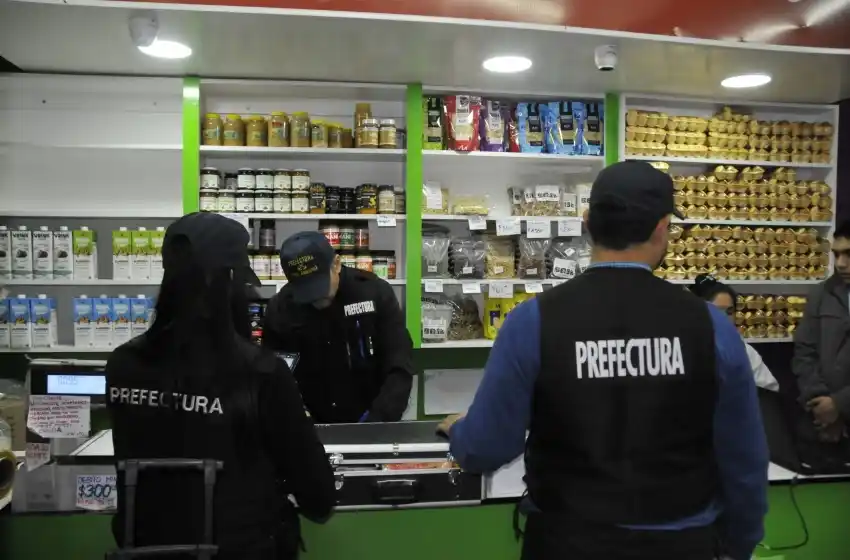 Prefectura realizó tres allanamientos por trata de personas