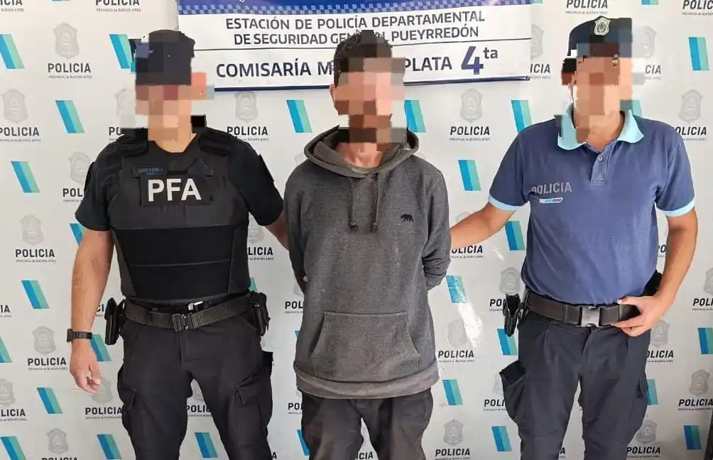 El imputado se encontraba alterando el orden y generando destrozos en el lugar.