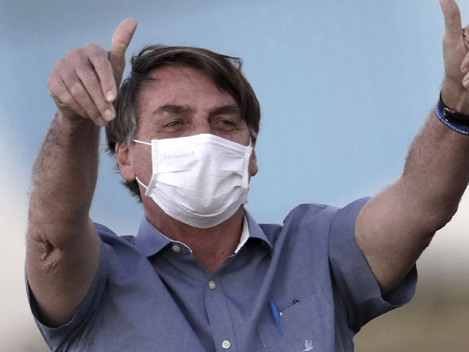 "Solo Dios me saca de la silla presidencial", dijo Bolsonaro tras cuatro días internado