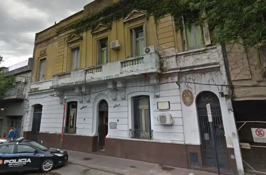 Una mujer denunció haber sido golpeada por policías de la comisaría 7ª