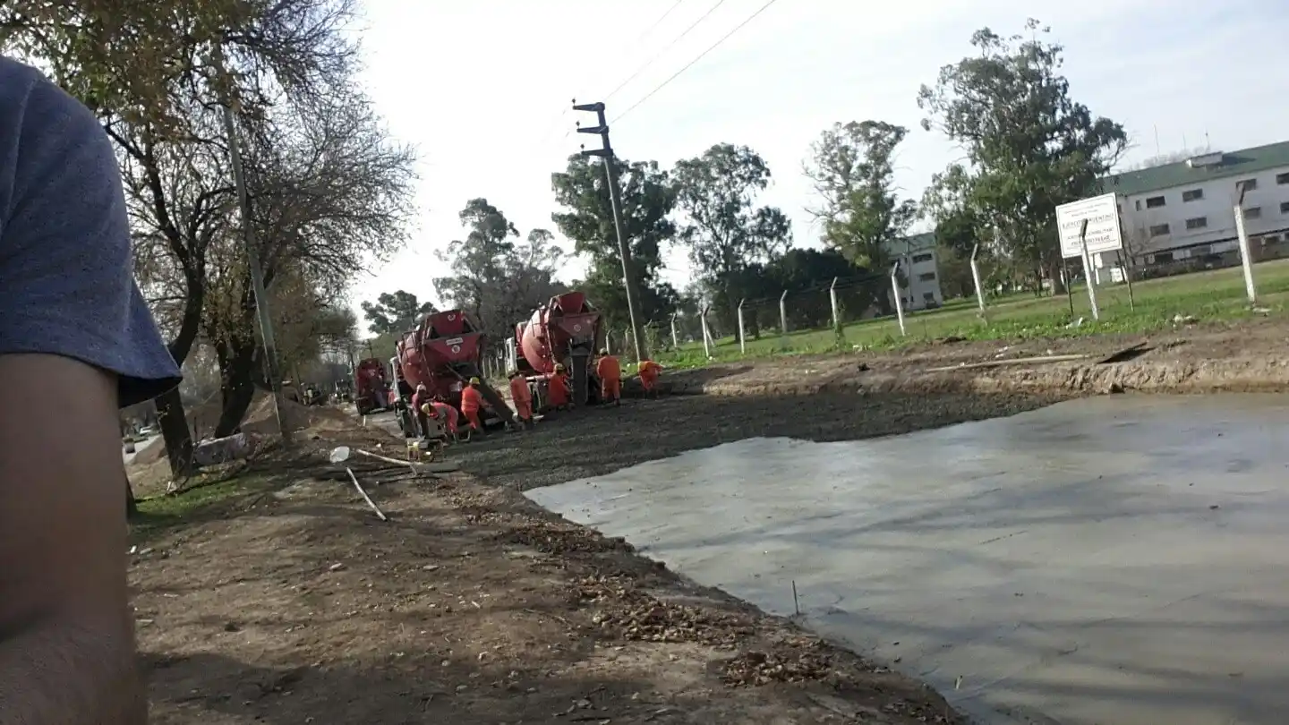 Continúan los trabajos viales en la Ruta Provincial N°4