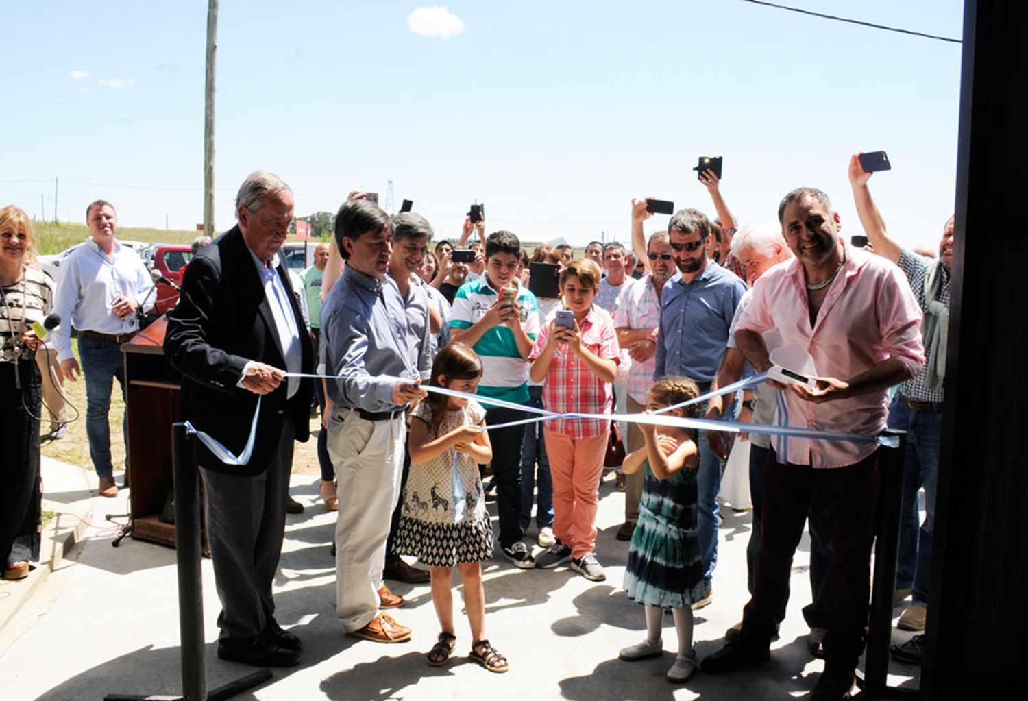 En el desafiante contexto económico, una empresa local abrió su planta productiva en el Parque Industrial