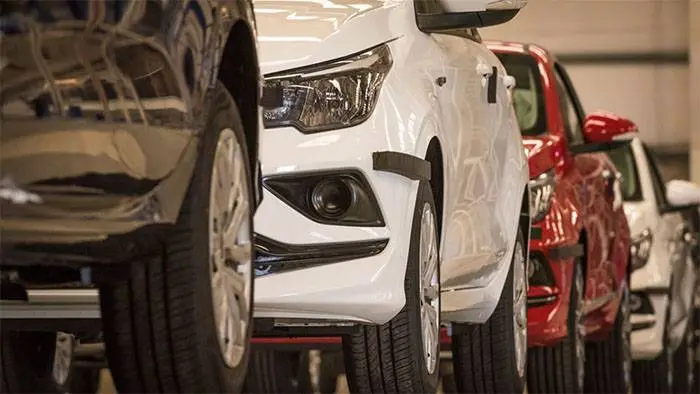 Con stock de casi 90 mil autos en concesionarias, hay rebajas para liquidarlos