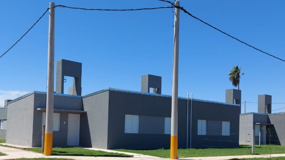 Apertura de sobres para construir 172 viviendas en Rufino