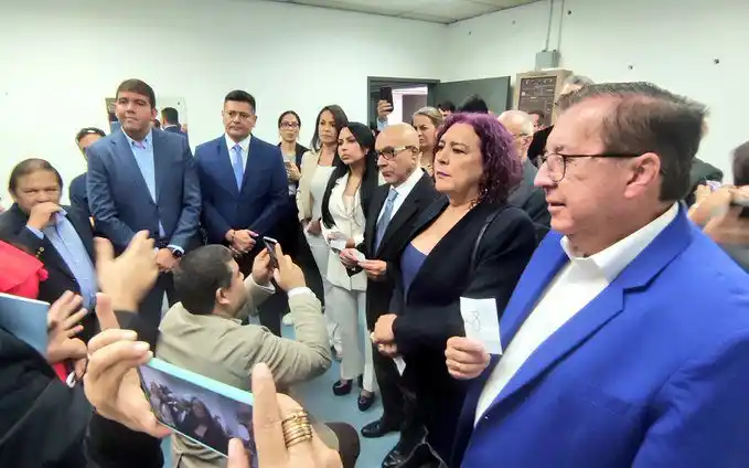 Gorrín no permitirá en sus medios candidatos que agiten “vientos de violencia”