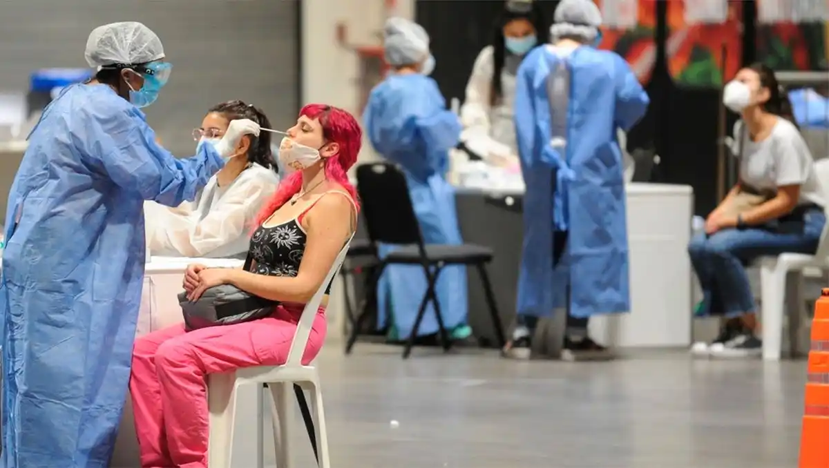 Detectan cinco casos de la variante Delta sin nexo con viajeros
