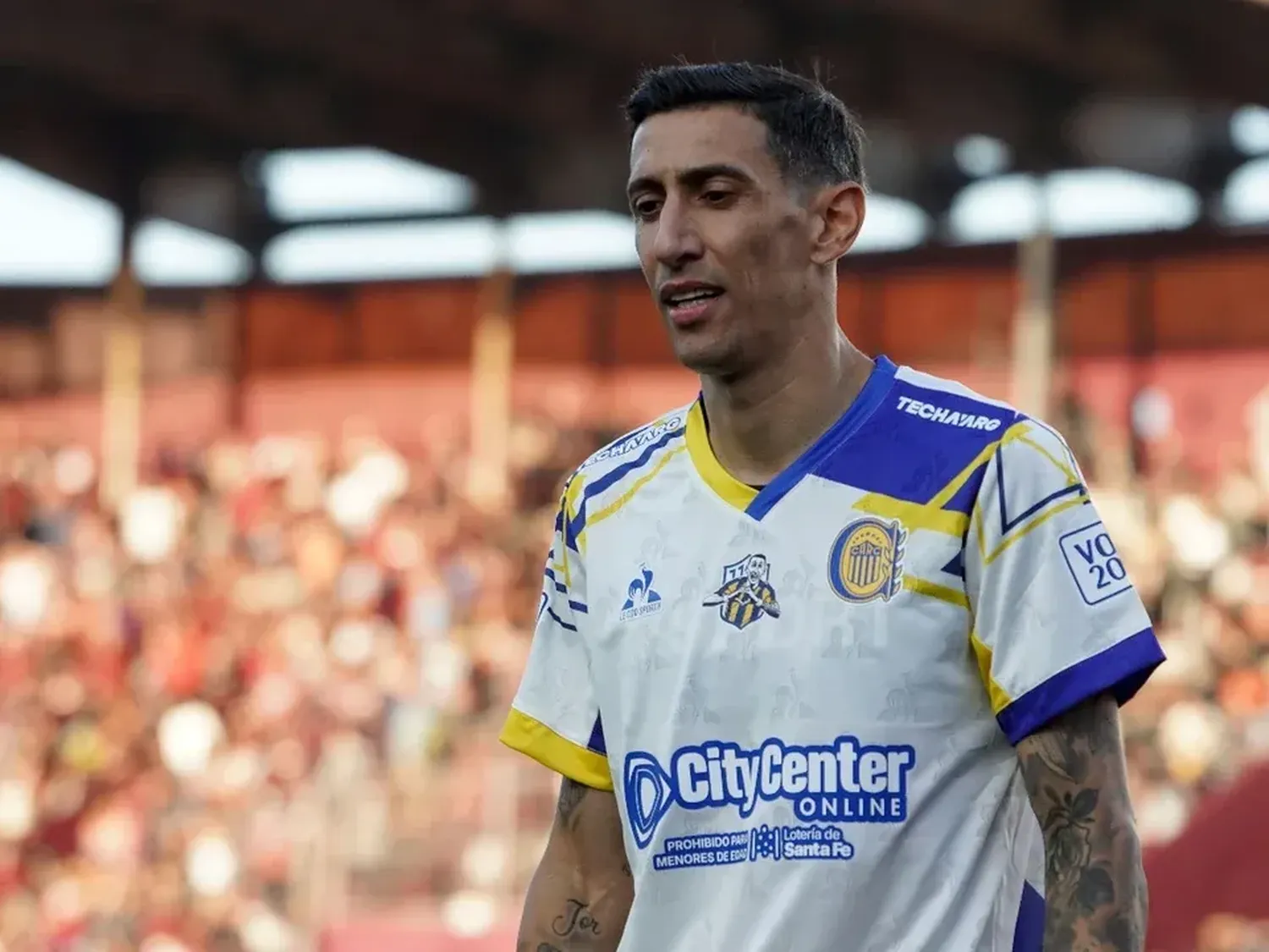 Rosario Central venció a Lanús con gol de Ángel Di María en la vuelta de los visitantes