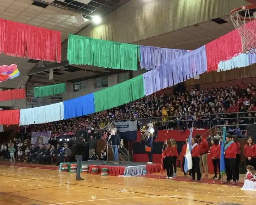 Se inauguró en Independiente el 32° encuentro de mini hockey