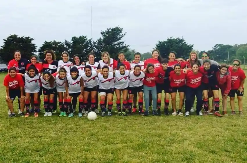 Robaron camisetas y equipamiento del fútbol femenino de San José