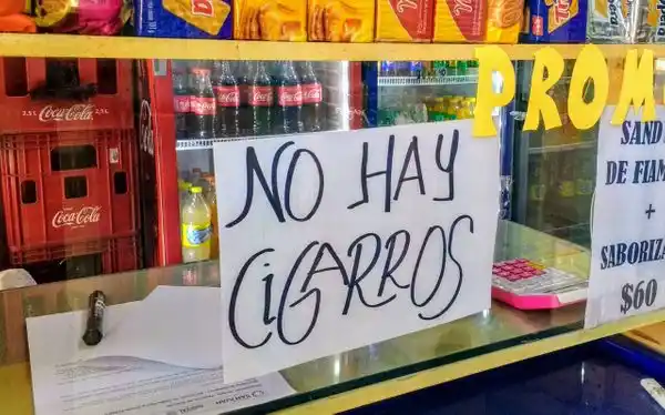 Desabastecimiento de cigarrillos en la Provincia y el sobreprecio de los "CoronaVivos"