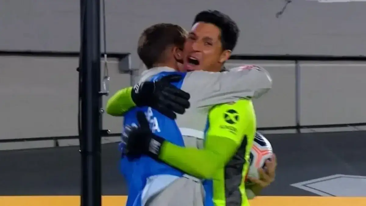 Mateo Raschia y Enzo Pérez, en 2021.