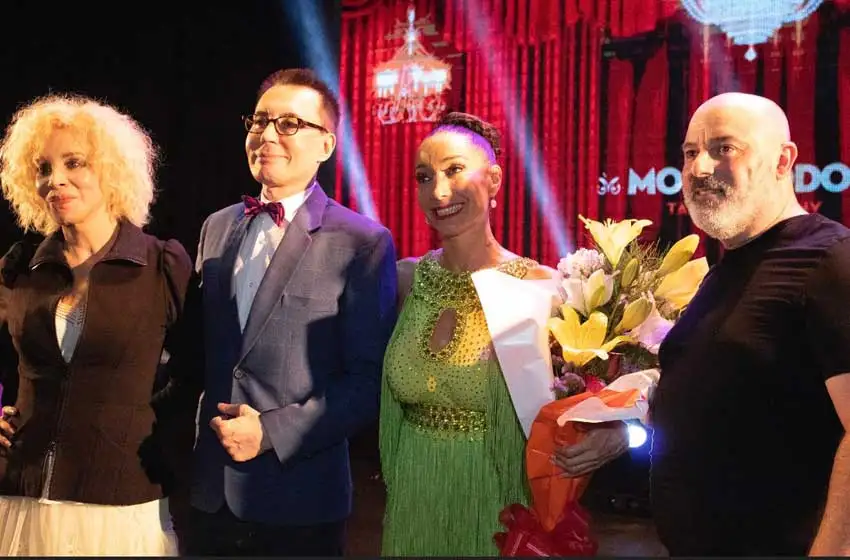 Mora Godoy recibió en el Teatro a Nacha y Polino
