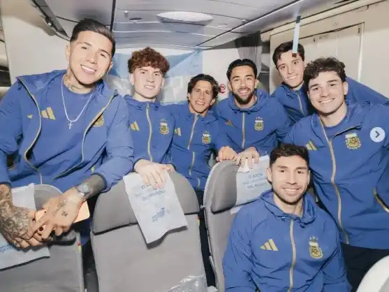 Varios de los jugadores viajaron rumbo a Estados Unidos. Foto: AFA