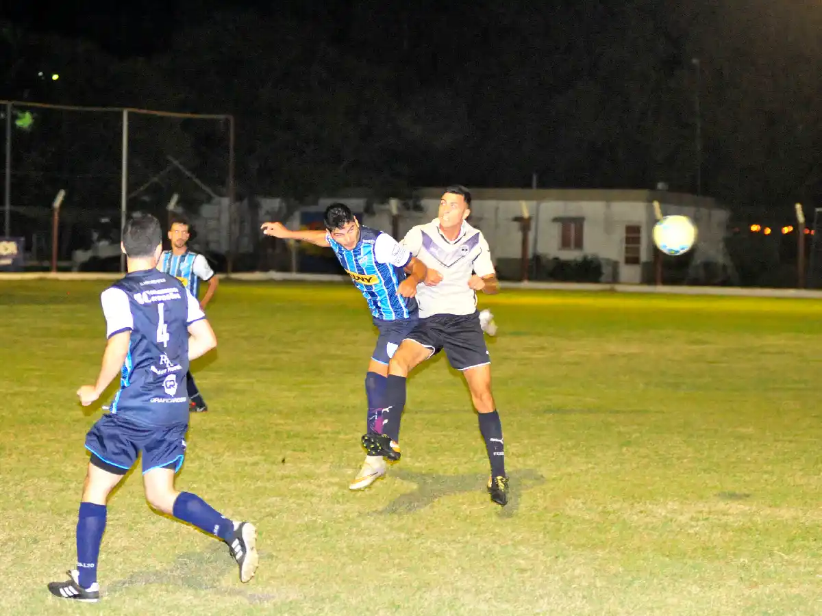 Crecer ganó y lidera; dura caída de Antártida