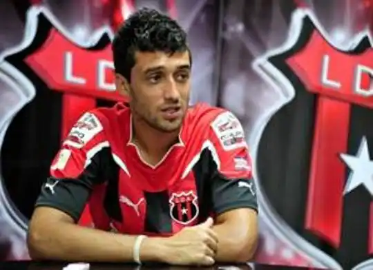 Castro arregló y Miori rescindió