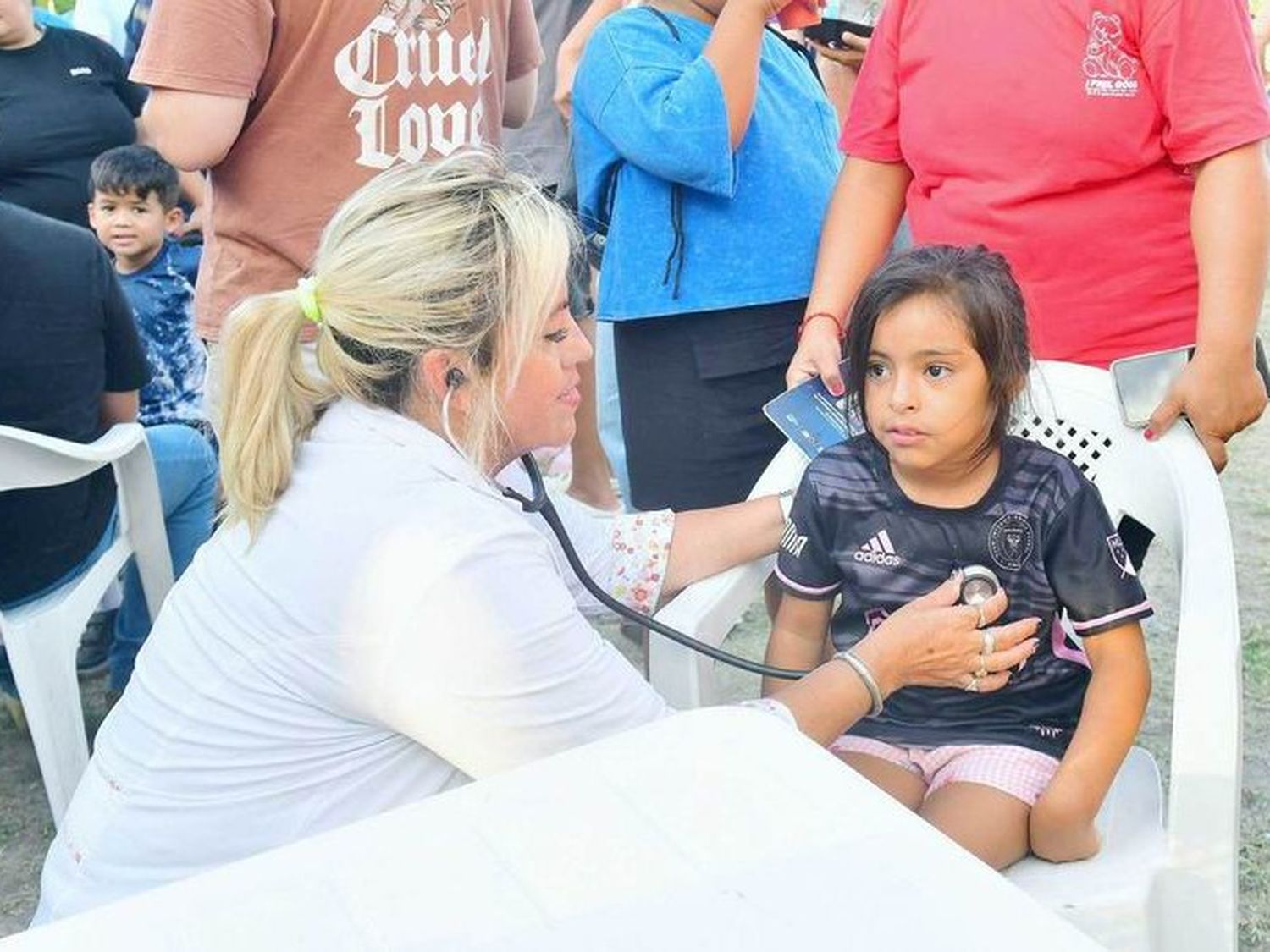 En el club Katrina se desarrolló un nuevo
operativo del programa provincial Vuelta a clases
