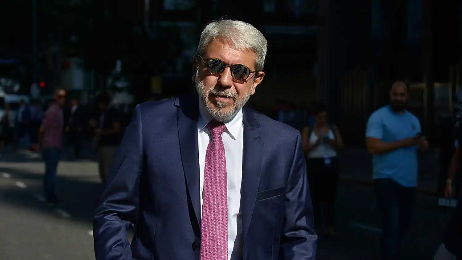 Fifagate: ordenan investigar a Aníbal Fernández por sobornos en derechos de TV