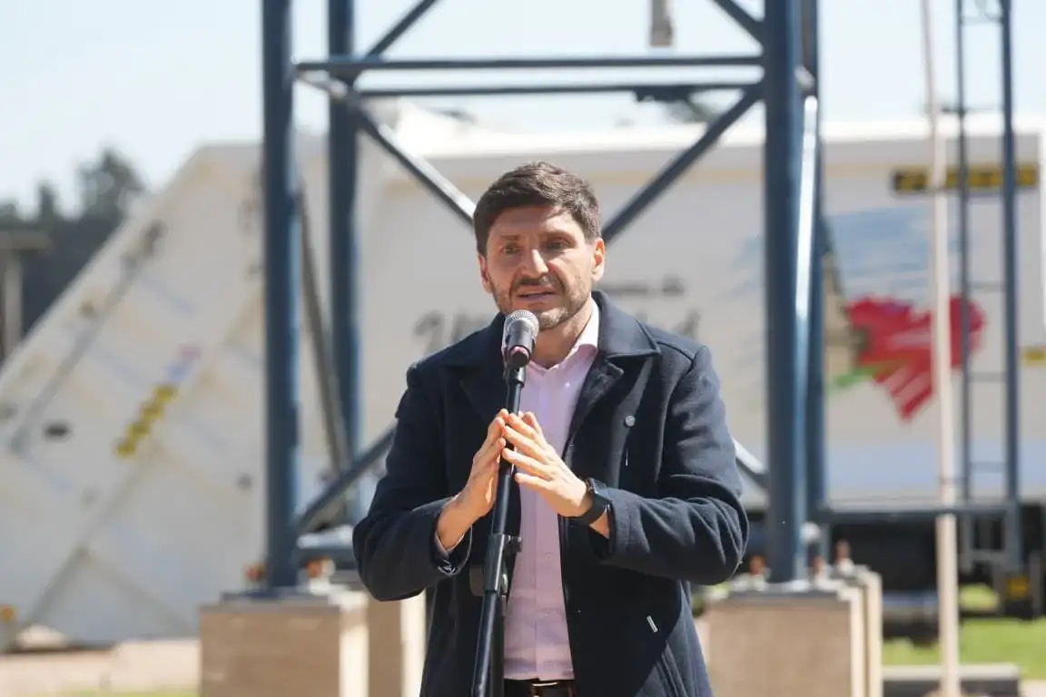Pullaro recorrió el Gasoducto Sudoeste Lechero y destacó su impacto sobre la producción regional - 4