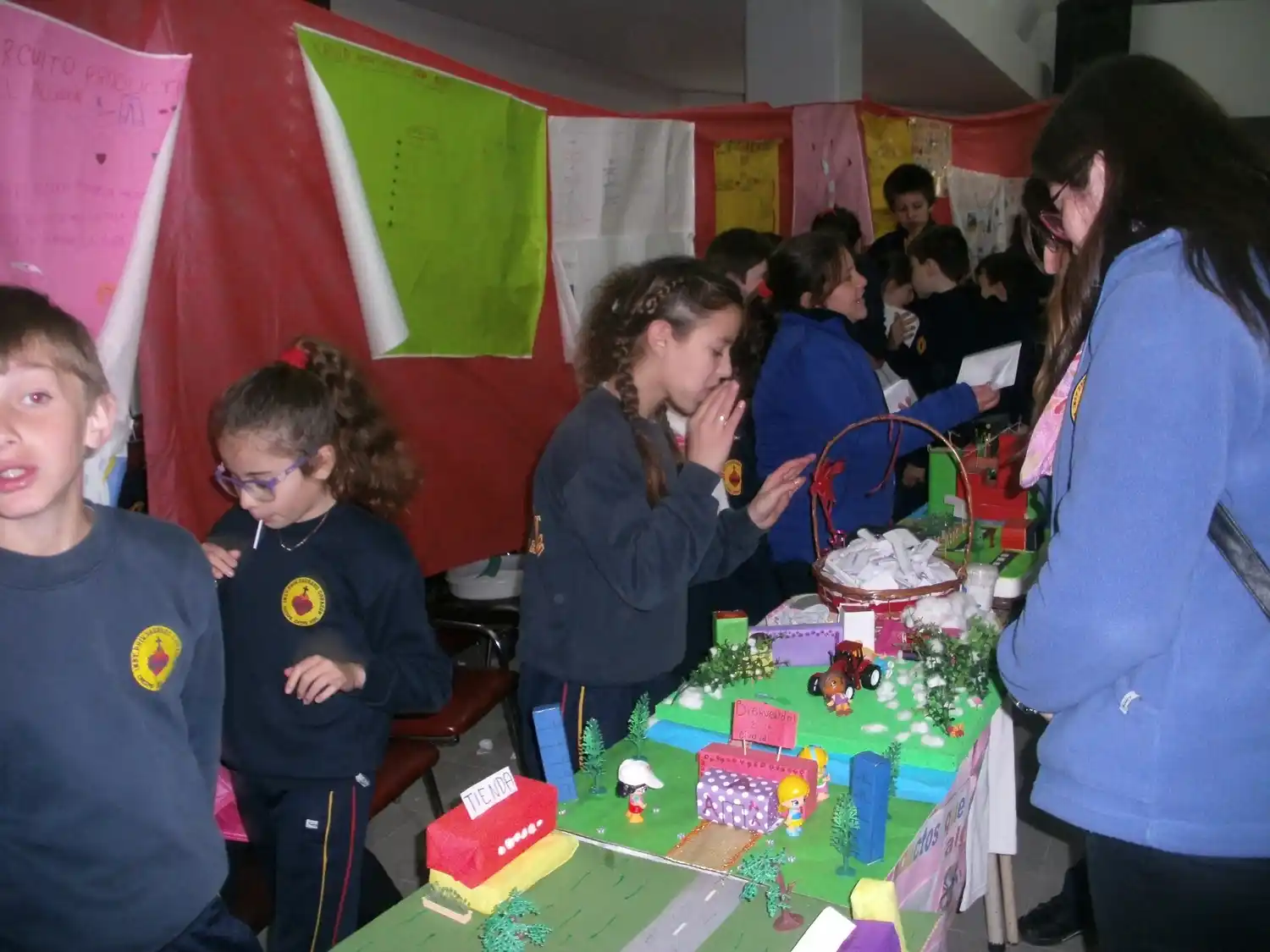 Alumnos del Colegio expusieron sus trabajos en su Expo Feria de Ciencia Arte y Tecnología