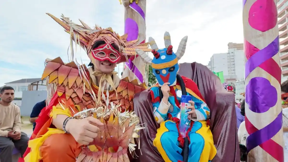 Carnaval de máscaras en Necochea